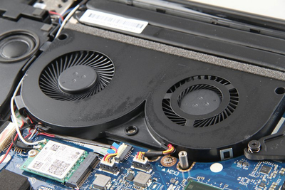 联想Y50-70AM-IFI(4GB显卡)图赏 视觉与性能的融合